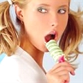 I love girls with LOLLIPOPS. More? Please